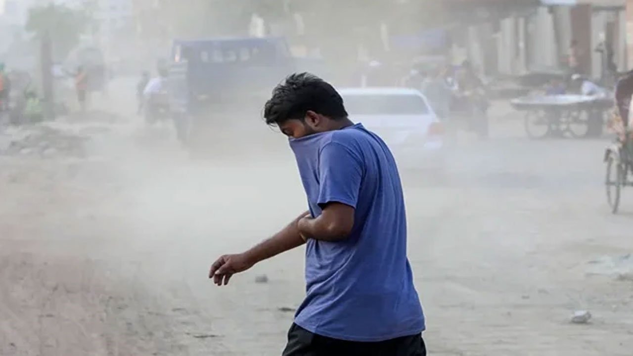 Riyadh is at the top of air pollution, what is its position?