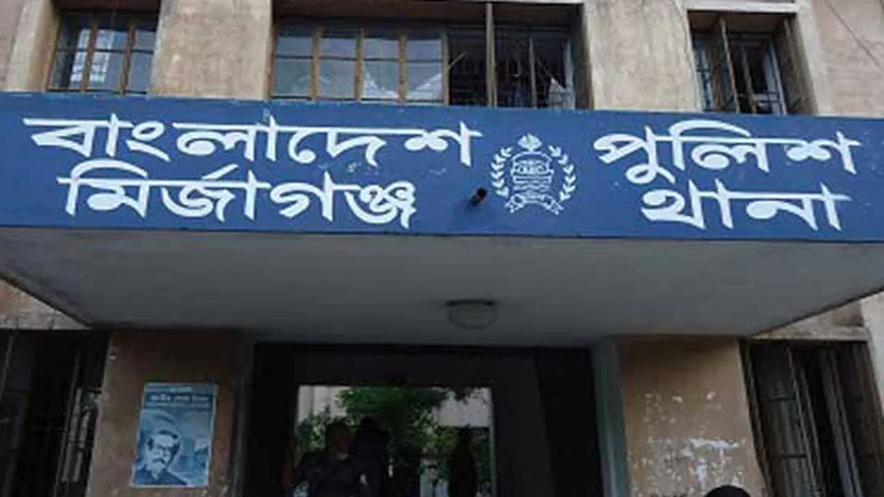 মির্জাগঞ্জে আওয়ামী লীগ নেতা গ্রেফতার