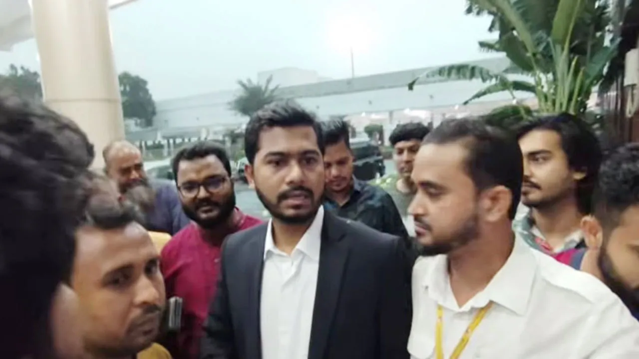 উন্নত চিকিৎসার জন্য সিঙ্গাপুর যাচ্ছেন নুরুল হক নুর
