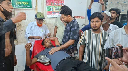 বাস কাউন্টার নিয়ে লক্ষ্মীপুরে যুবদলের দু'গ্রুপের সংঘর্ষ, আহত ১৬
