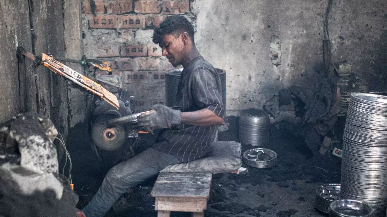 সত্যিই শ্রমের ঘামের মূল্য দিচ্ছি?
