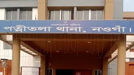 নওগাঁয় মোটরসাইকেলের নিয়ন্ত্রণ হারিয়ে ৩ শিক্ষার্থীর মৃত্যু