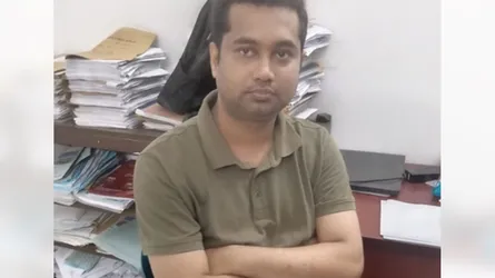 ভারত সীমান্তে ছাত্রলীগ নেতা জুবায়ের হোসেন গ্রেফতার