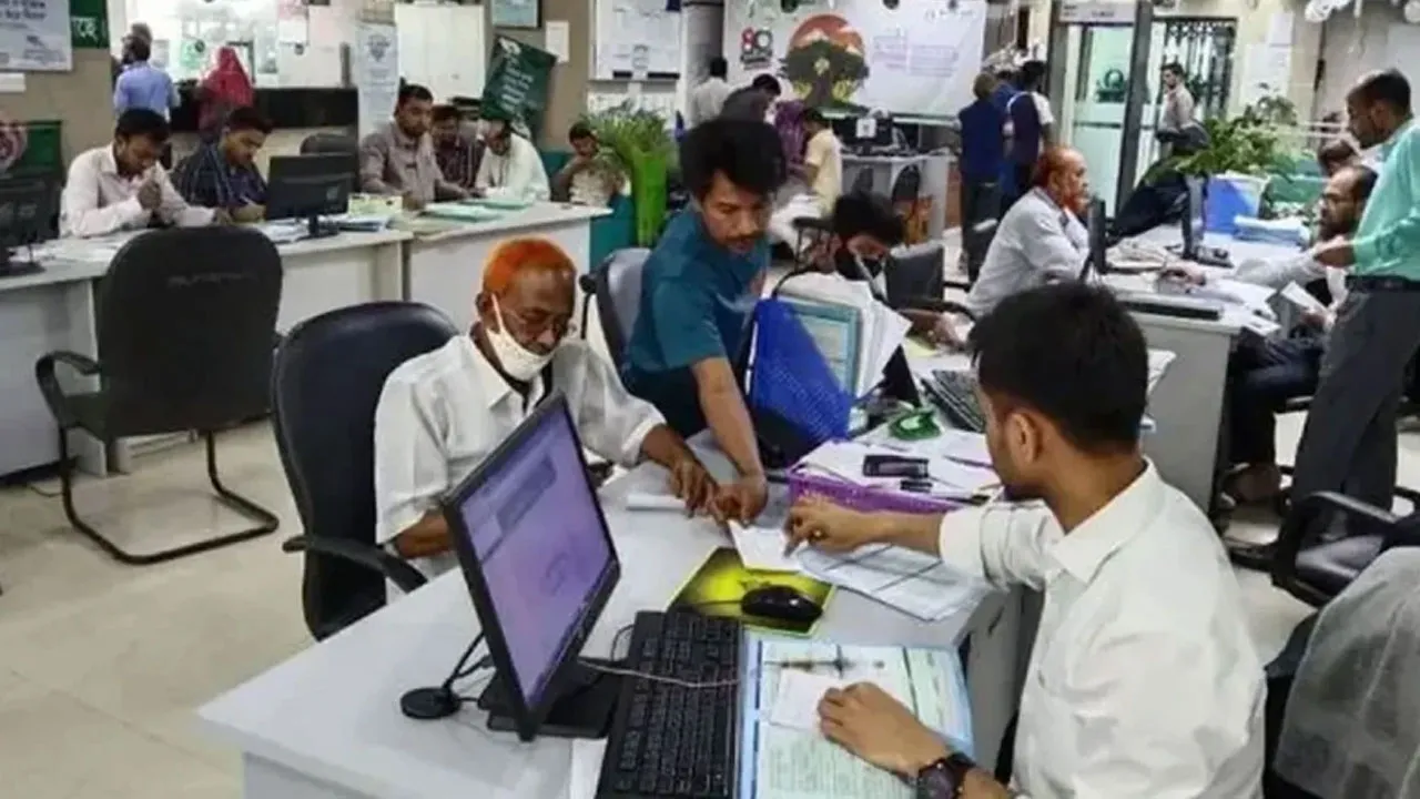 টানা ১০ দিন ছুটি শেষে অফিস-আদালত খুলছে আজ