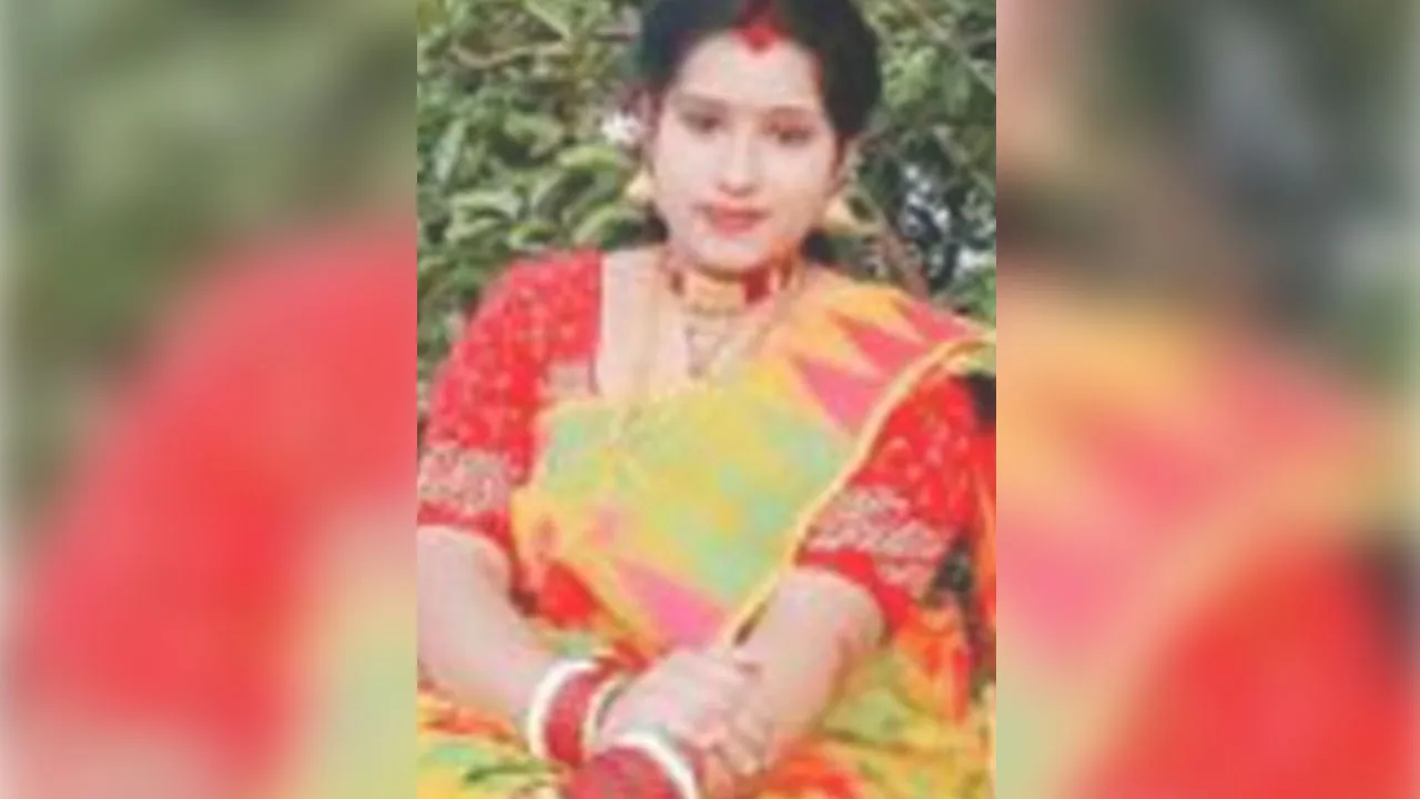 পাংশার ২ ছেলের জননীর আত্মহত্যা রহস্যে ঘেরা