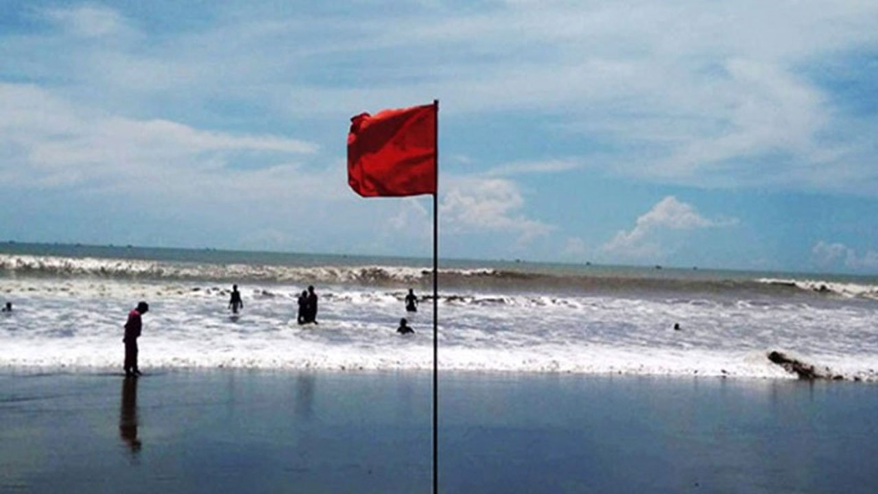 4 River ports on alert