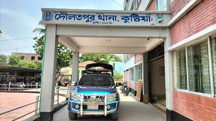 টিসিবি চাউল কার্ডের ৪০০ টাকা ঘুষের প্রতিবাদে যুবক খুন
