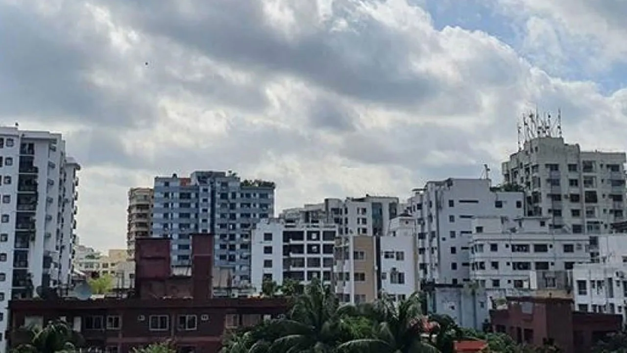 ঢাকায় আংশিক মেঘলা আকাশ, সারাদিন শুষ্ক আবহাওয়ার আভাস