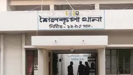 শৈলকূপায় নিয়ন্ত্রণ হারিয়ে মোটরসাইকেলের চালকের মৃত্যু