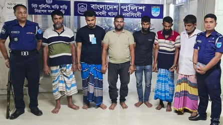 মাধবদীতে চুরি হওয়া পাঁচটি ফ্রিজিয়ান জাতের গাভী উদ্ধার, গ্রেফতার ৬