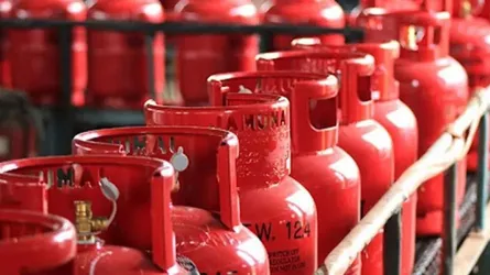 ১২ কেজি এলপিজির দাম কমলো ২৬ টাকা