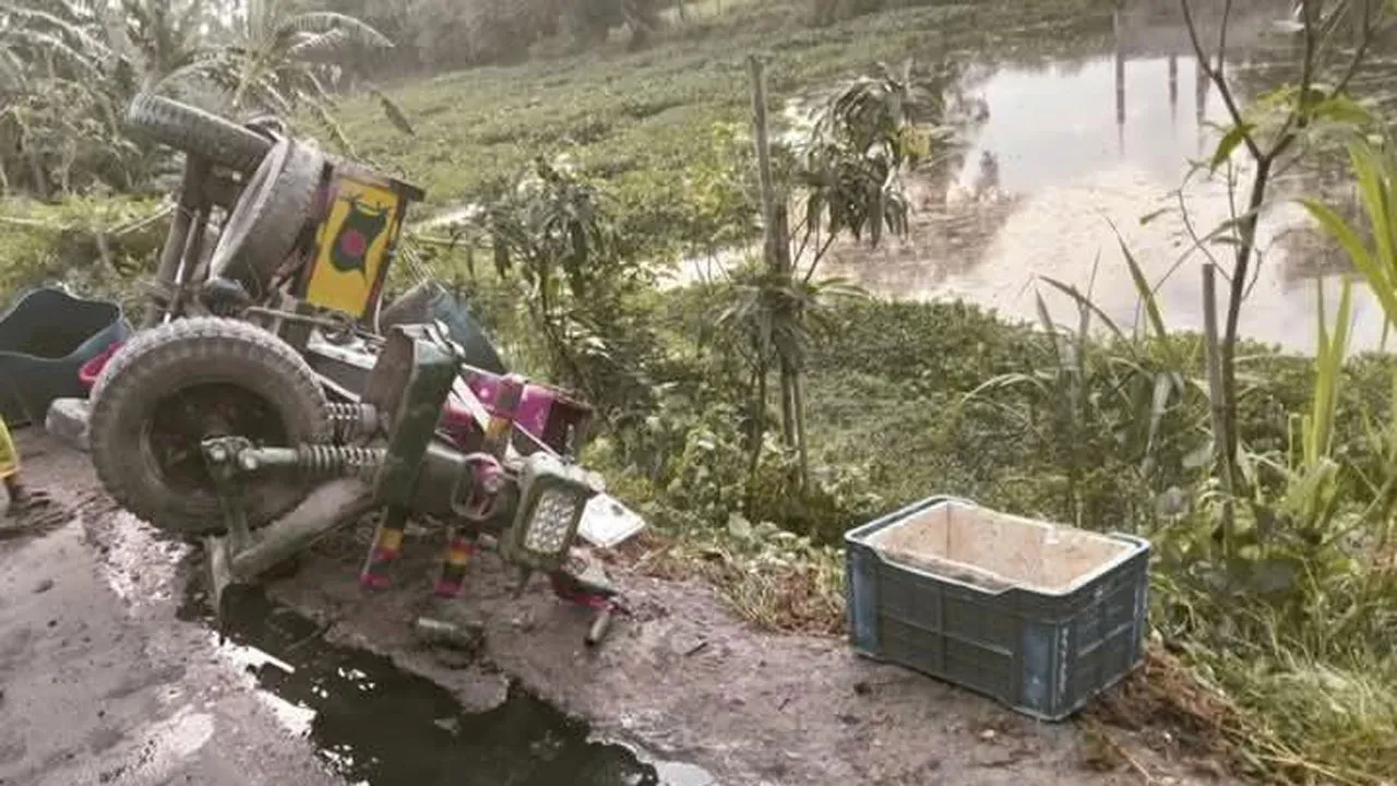 আড়াইহাজারে সড়ক দুর্ঘটনায় ব্যবসায়ী নিহত
