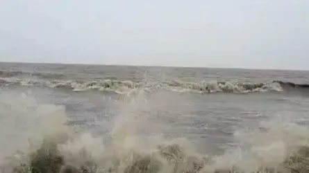 দেশের সব সমুদ্র বন্দরে ৩ নম্বর সতর্ক সংকেত