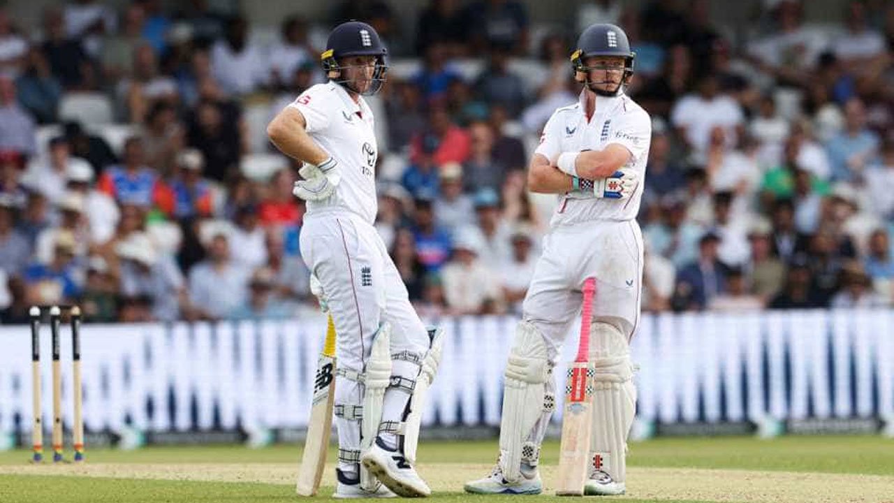 Joe Root and Ollie Pope