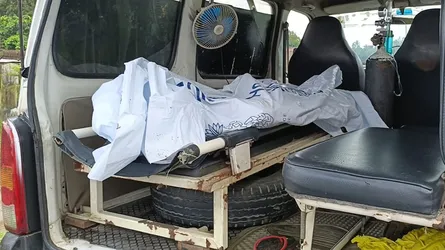 সিরাজগঞ্জে মহাসড়কের পাশে নারীর লাশ উদ্ধার