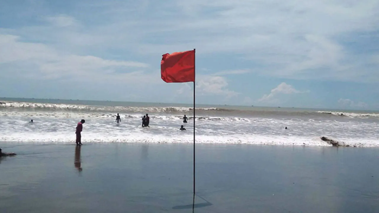 সাত অঞ্চলের নদীবন্দরে ১ নম্বর সতর্ক সংকেত জারি