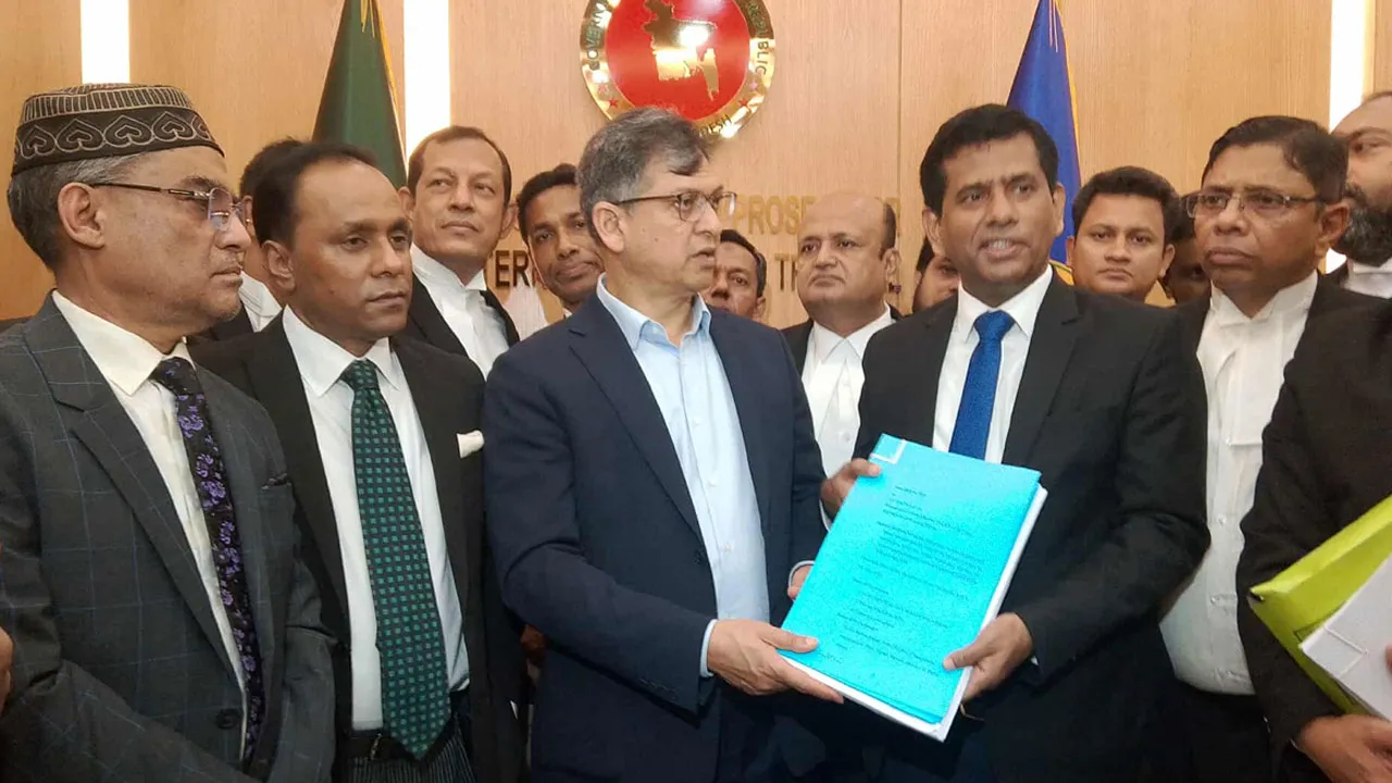 হাসিনাসহ ৭ জনের বিরুদ্ধে ট্রাইব্যুনালে সালাহউদ্দিন আহমদের অভিযোগ