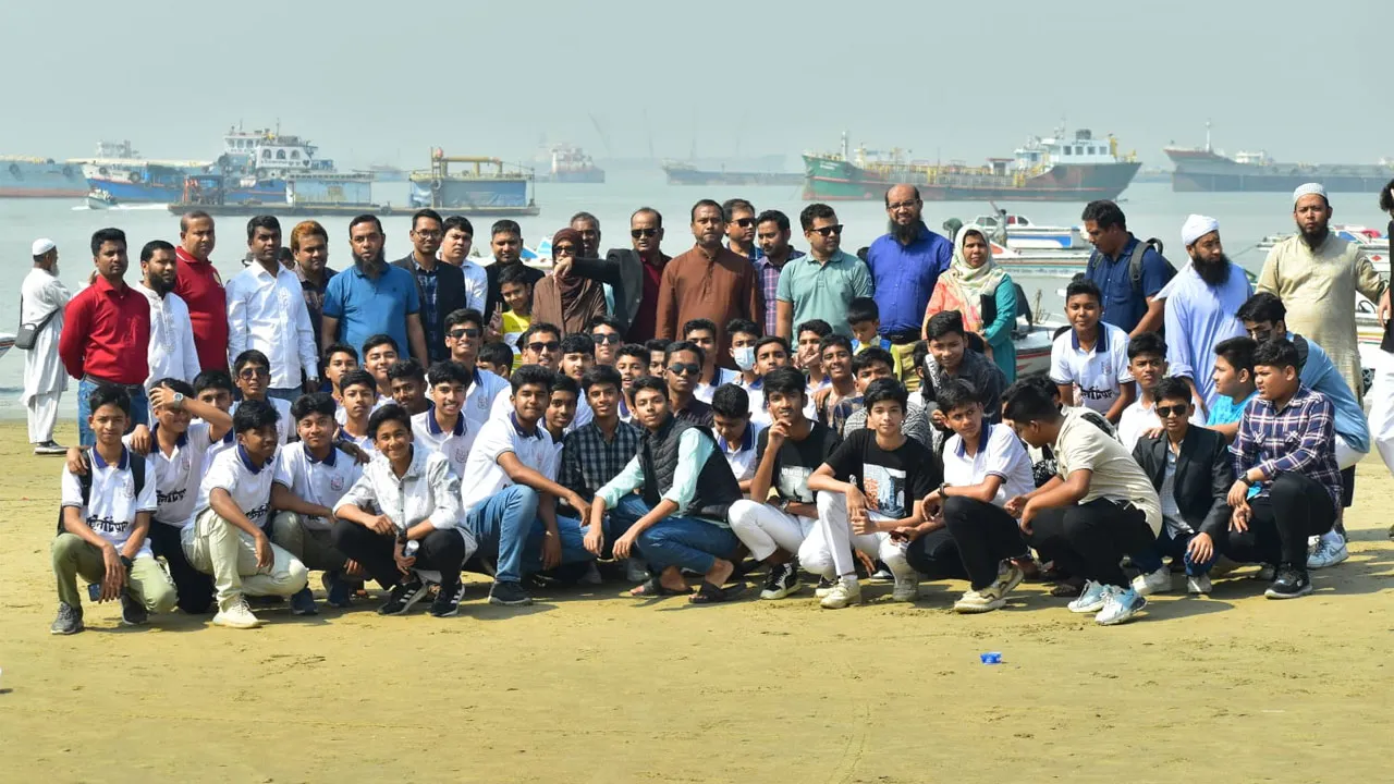 শতভাগ পাসের তালিকায় ফেনীর ৬ শিক্ষাপ্রতিষ্ঠান