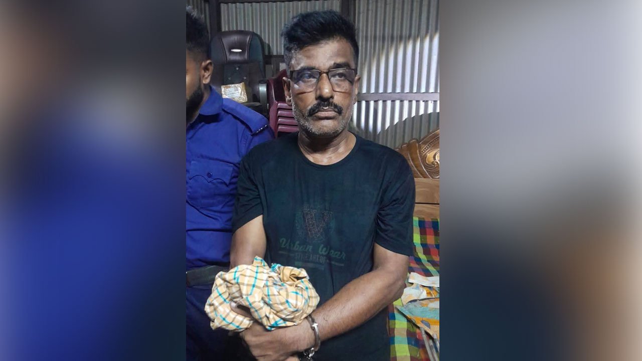 Arrested Shamsu Sardar (45)