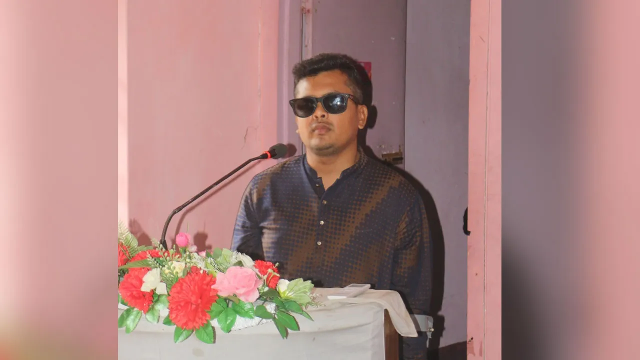 বেকারত্ব মুক্তি চান আন্দোলনে চোখ হারানো বরিশাল বিএম কলেজের শিক্ষার্থী সাব্বির
