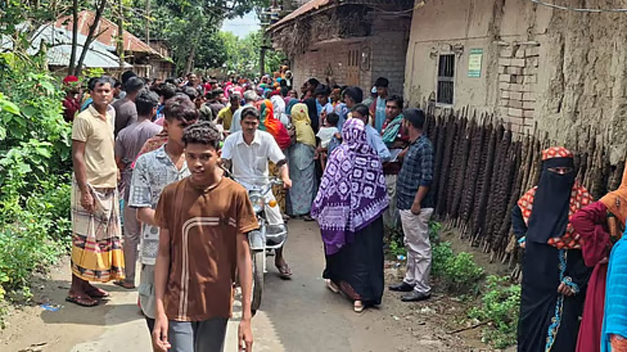 Locals gather in Rajshahi after hearing news of bodies of four members of the same family being recovered