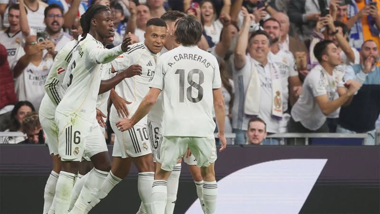 Real Madrid returns to winning streak in El Clasico
