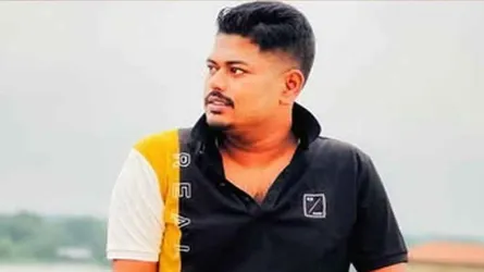 কারওয়ান বাজারে কাভার্ড ভ্যানের চাপায় বিশ্ববিদ্যালয় শিক্ষার্থী নিহত