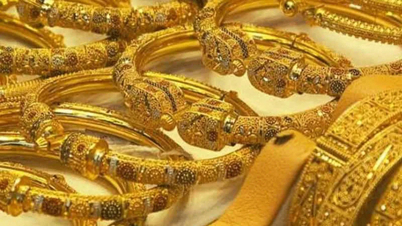 স্বর্ণের দামে বড় পতন, ভরিতে কমলো ১৫৭৪৬ টাকা