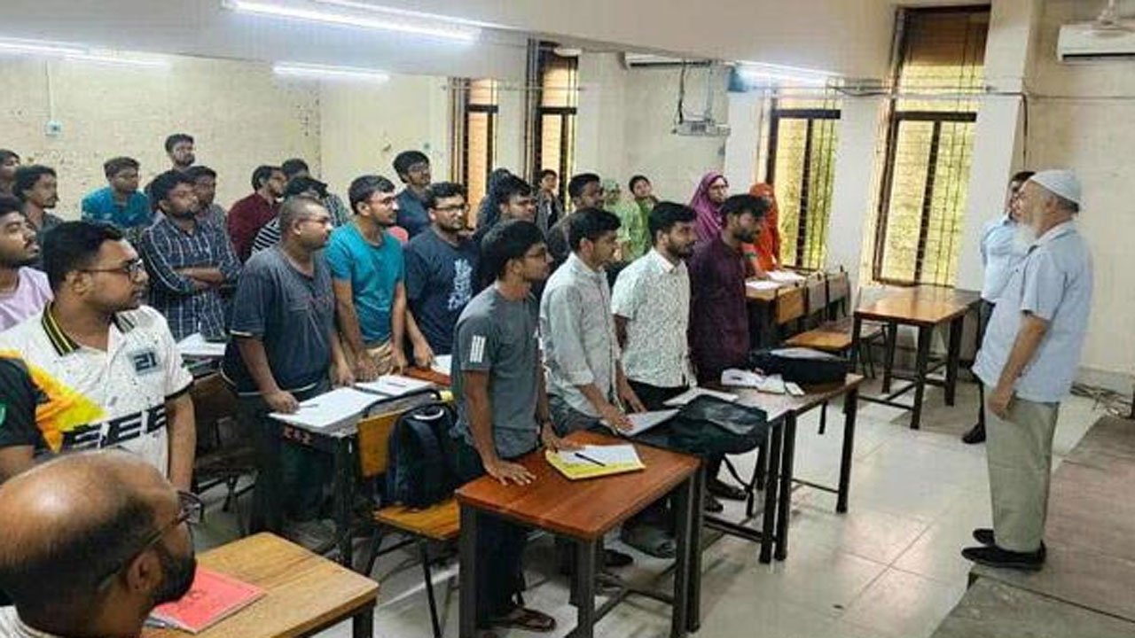 KUET's new VC Professor Dr. Md. Maksud Helali is inspecting classes in various departments.