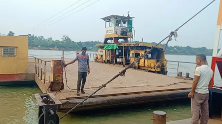 রাঙ্গামাটির কাপ্তাইয়ের চন্দ্রঘোনা ফেরি চলাচল বন্ধ