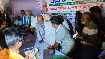 সখীপুরে বক্তব্য দেয়ার সময় ঢলে পড়লেন কাদের সিদ্দিকী