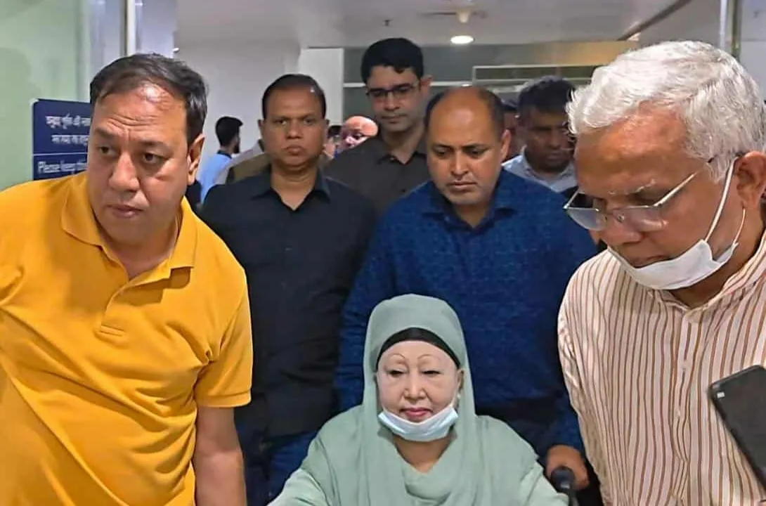 নিয়মিত স্বাস্থ্য পরীক্ষার জন্য হাসাপাতালে ভর্তি খালেদা জিয়া