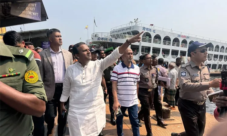 নিরাপদ ও স্বাচ্ছন্দ্যময় নৌযাত্রা নিশ্চিতে কঠোর অবস্থানে নৌপরিবহন প্রতিমন্ত্রী