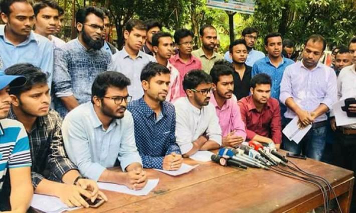 'ঢাবির ভিসি-প্রক্টরই গুজবের মহানায়ক'