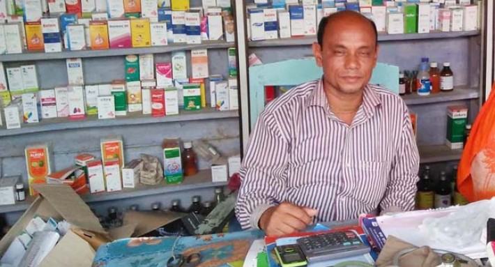 গার্লস স্কুলে পড়ে ডাক্তার হয়েছেন বাবুল দাস!