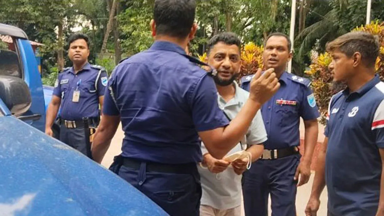 শামীম ওসমানের ‘টাকার মেশিন’ মাসুম চেয়ারম্যান গ্রেফতারে তোলপাড়