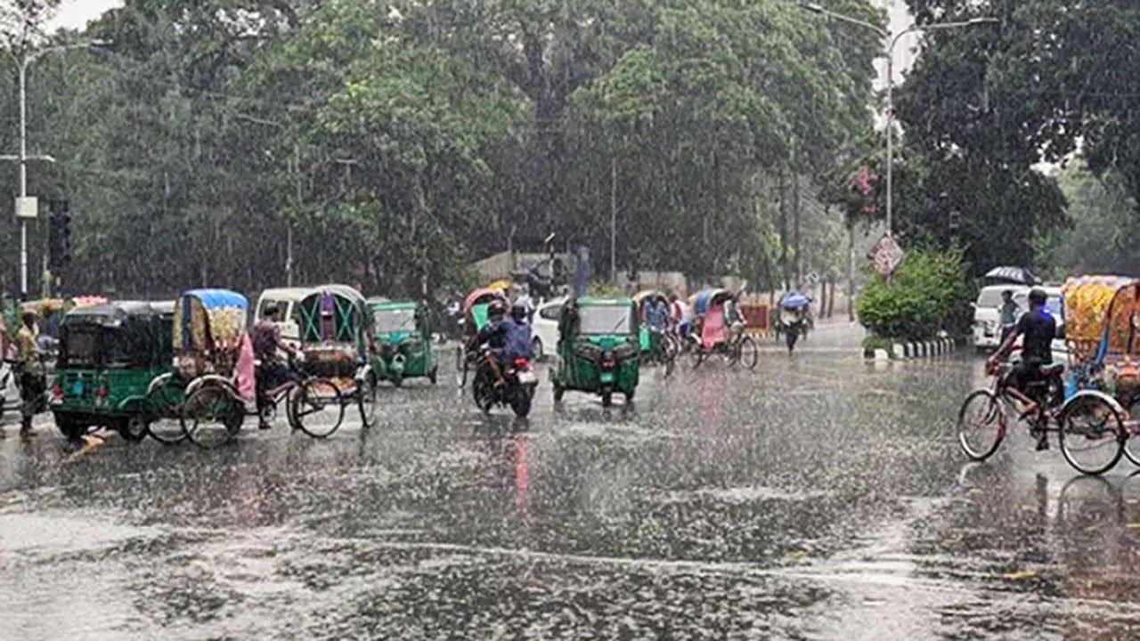 Rain in Dhaka