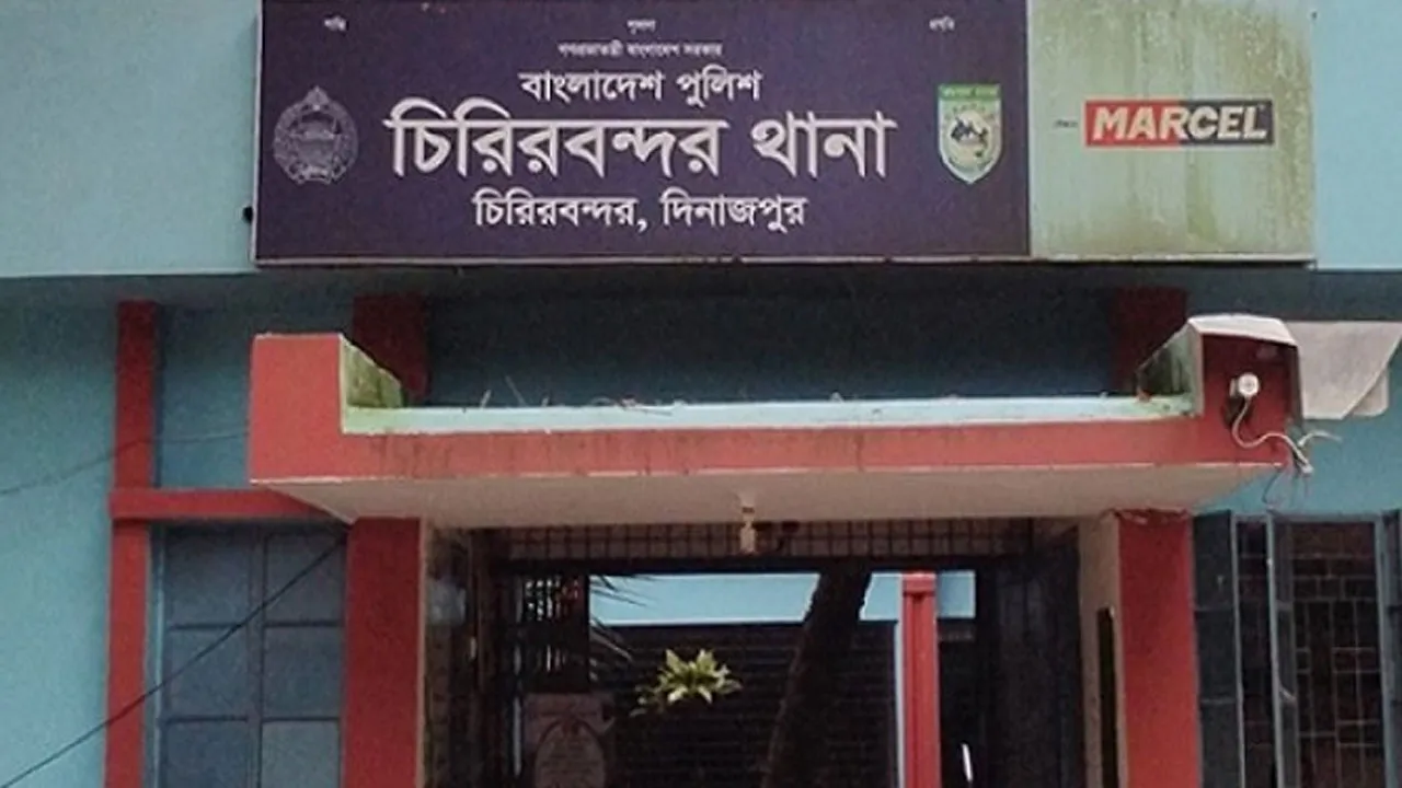 চিরিরবন্দরে ট্রেনে কাটা পড়ে দলিল লেখকের মৃত্যু