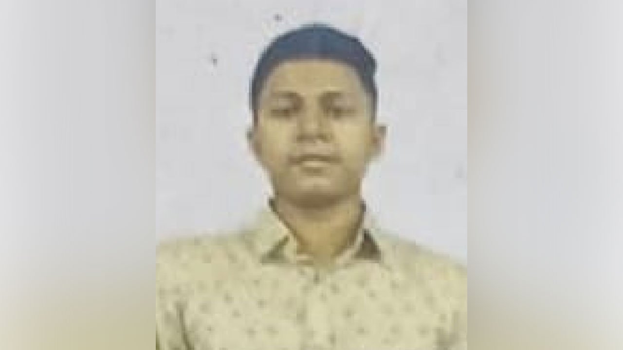 Mahfuzur Rahman (21)