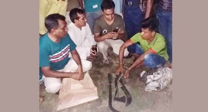 সাঁথিয়ায় বিদেশি পিস্তল ও গুলিসহ ফিরোজ হত্যা মামলার আসামি আটক