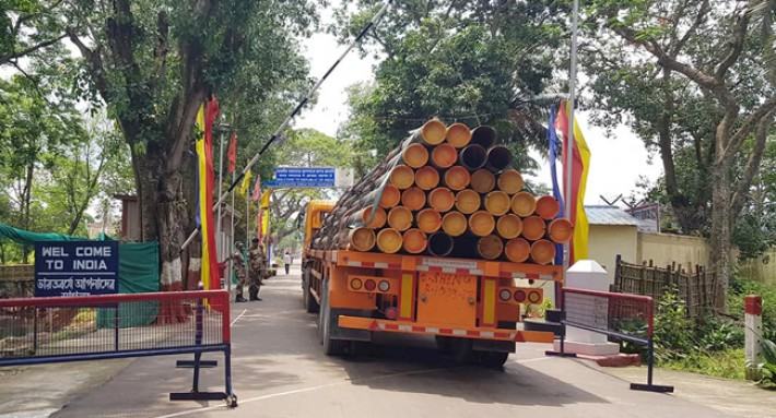 আখাউড়া স্থলবন্দর দিয়ে ফের পন্য পারাপার শুরু