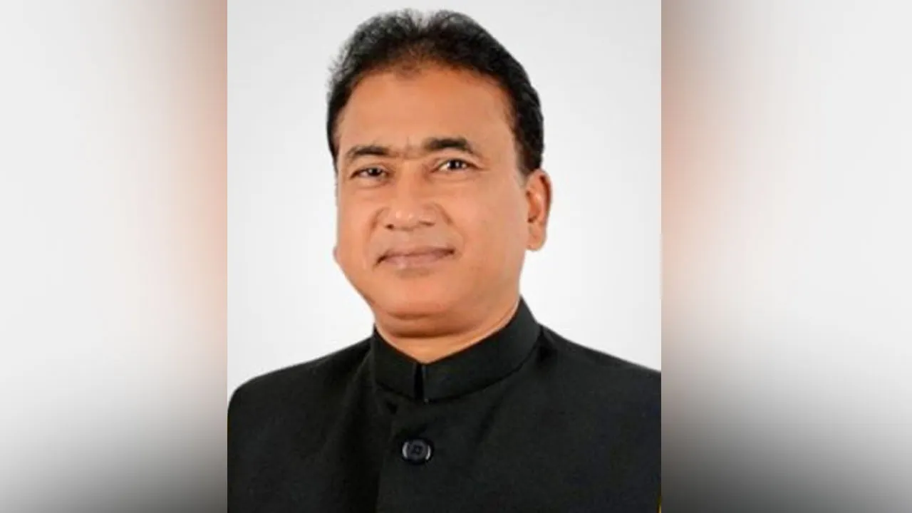 রহস্য উদ্ঘাটন করতে পারেনি দু’দেশের কোনো তদন্ত সংস্থা