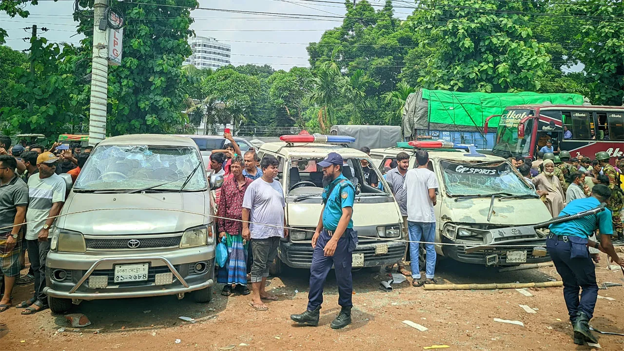 রংপুরে এলপিজি গ্যাস স্টেশনে ভয়াবহ বিস্ফোরণ নিহত ১