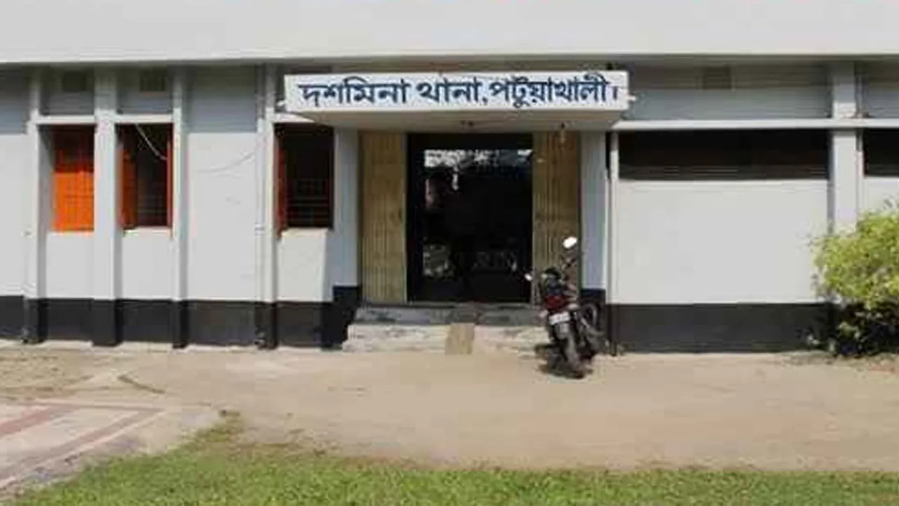 দশমিনায় ইট পরিস্কারের পানি নিয়ে বিরোধ, হামলায় নারী-পুরুষসহ আহত ৩