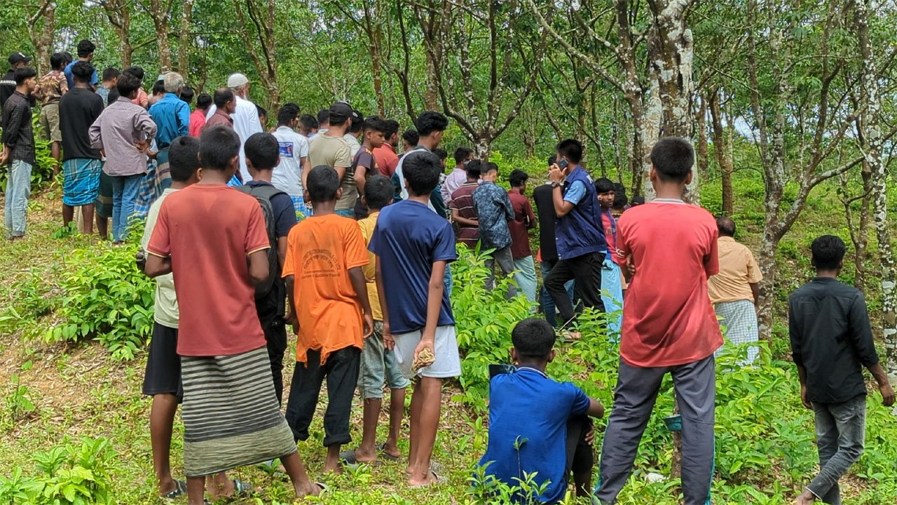 Barber's hanging body found in Ramu rubber plantation