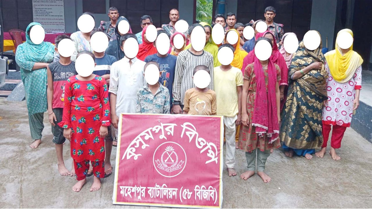 53 men and women pushed in at Maheshpur border in one day