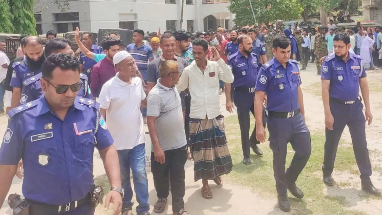 নড়াইলে হামলা মামলায় আ’লীগের ৪৮ নেতাকর্মী কারাগারে