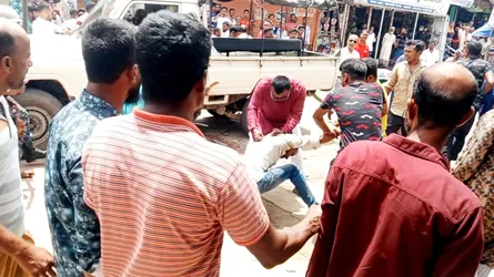 তালতলীতে বিএনপির দু’গ্রুপের সংঘর্ষ, আহত ১৪