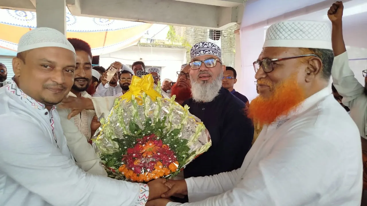 নাজিরপুরে বিএনপি ও জাতীয় পার্টির ৫০ নেতাকর্মীর জামায়াতে যোগদান