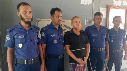 কাউখালীতে আওয়ামী লীগ গ্রেফতার
